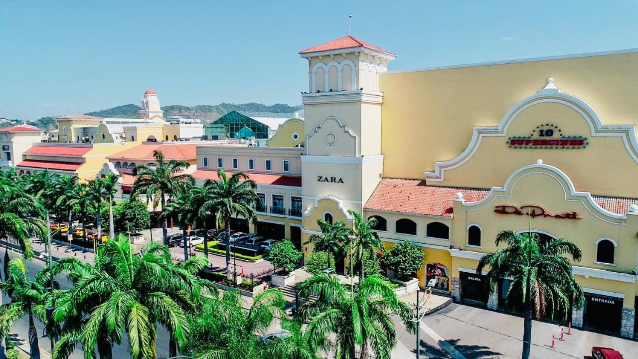 Mega Junto Al San Marino Shopping *